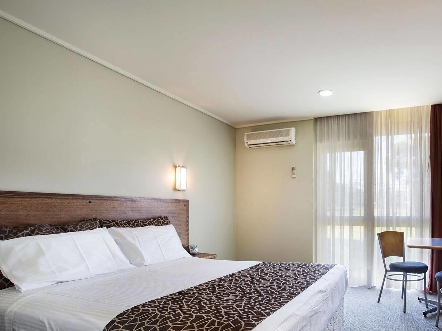Nightcap At Coolaroo Hotel Ngoại thất bức ảnh